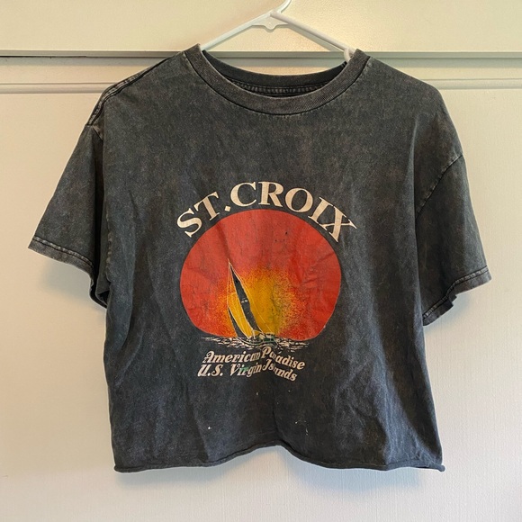 Brandy Melville St. Croix Cropped Shirt - Picture 1 of 5